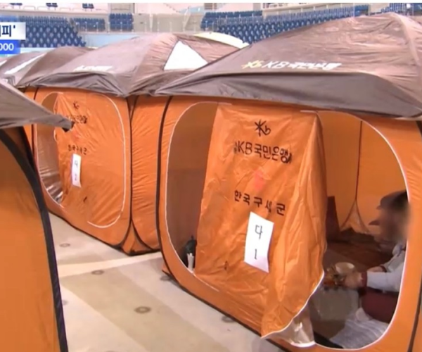 구호 텐트 갤러리 02